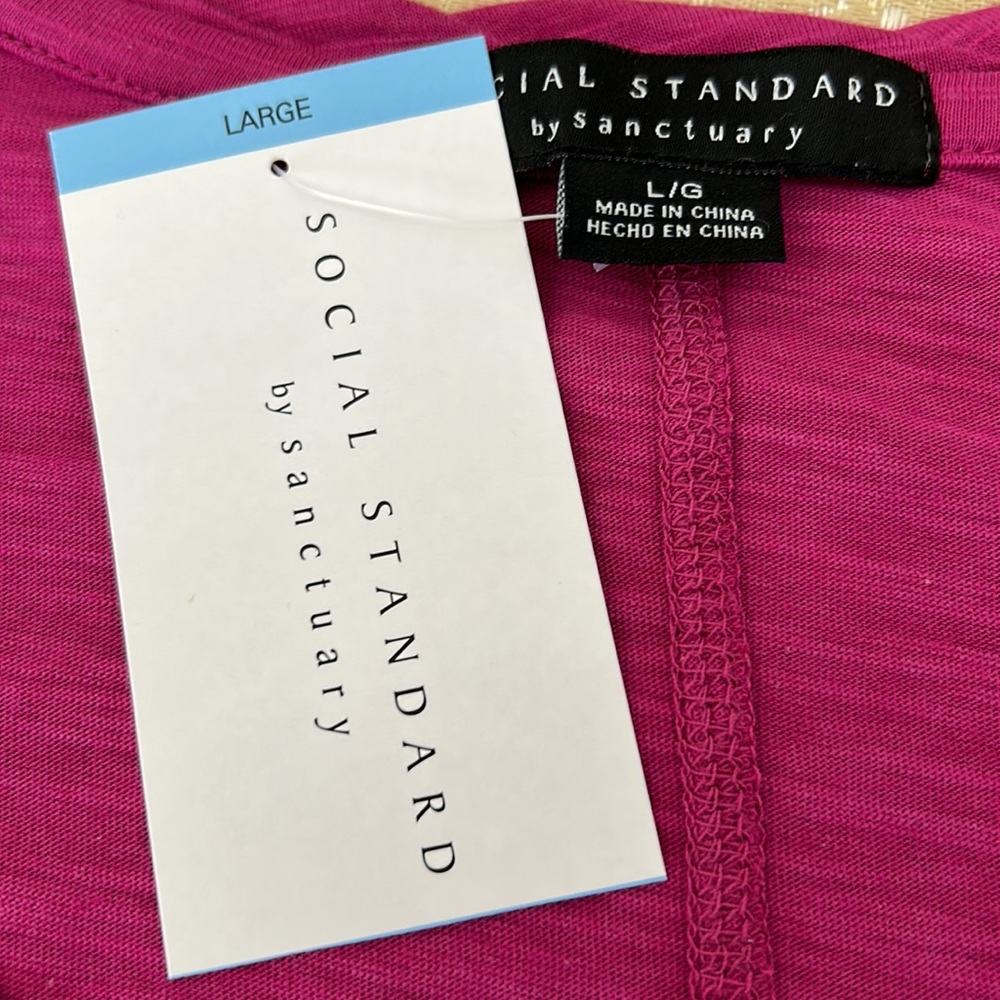 Long sleeve scoop tee raspberry color sz Lg - Picture 3 of 7